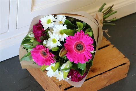 when are flowers cheapest